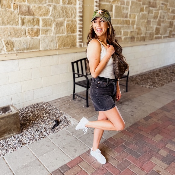 Abercrombie and Fitch AF The Dad Short - Picture 7 of 7